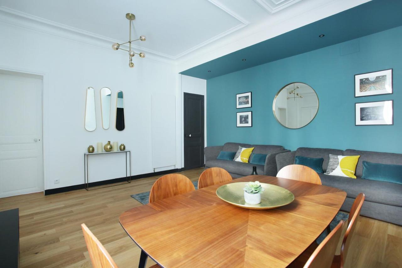 Apartment Champ De Mars - Tour Eiffel By Studio Prestige Paris Exterior photo