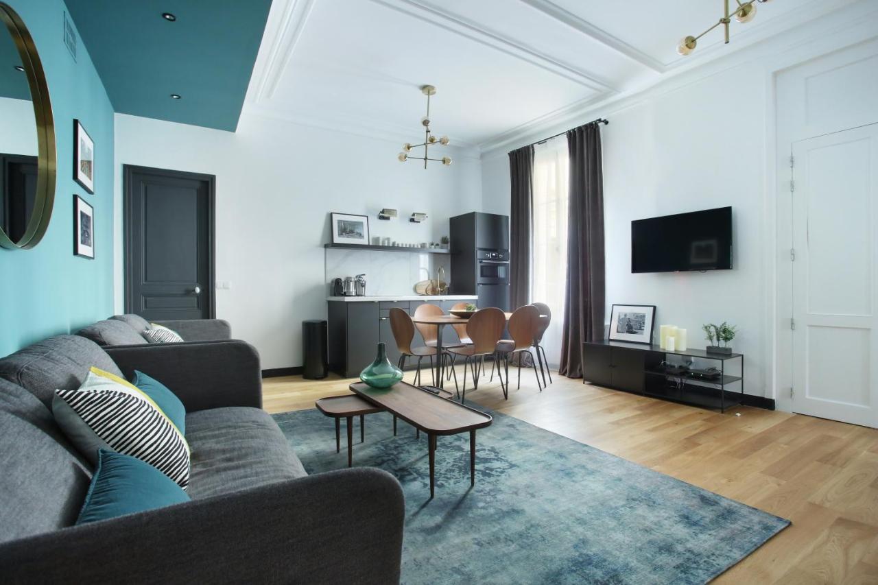 Apartment Champ De Mars - Tour Eiffel By Studio Prestige Paris Exterior photo