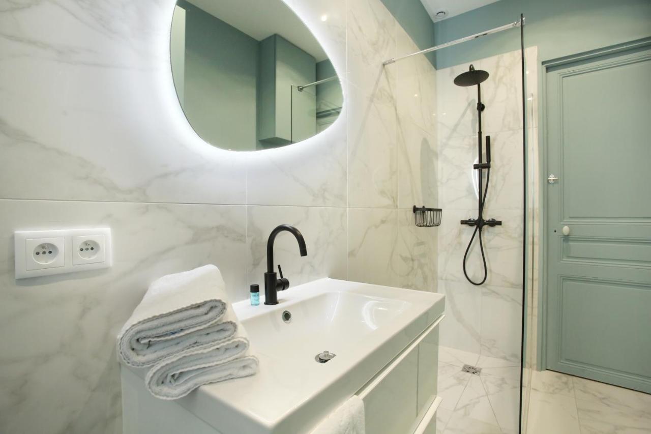 Apartment Champ De Mars - Tour Eiffel By Studio Prestige Paris Exterior photo